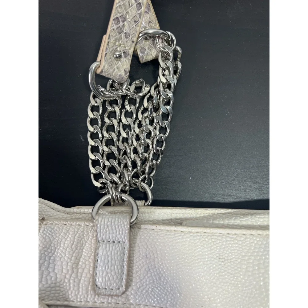 TJ Women's Snakeskin Print Tote Shoulder Bag White Gray Chain Accent Handbag‎